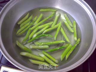 辣拌芦笋西兰花的做法步骤:5