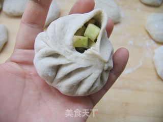 豆渣再利用——黑豆渣茄丁包的做法步骤:10