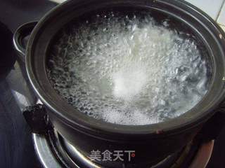 山楂莲子百合粥的做法步骤:3