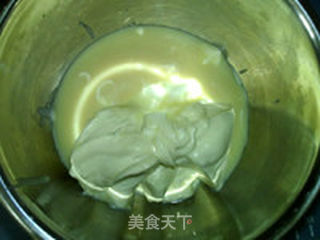 香浓牛奶香草冰激凌的做法步骤:2