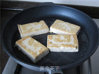 大酱煎豆腐的做法步骤:4