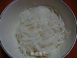 酸辣开胃小凉菜------【酸辣萝卜丝】的做法步骤:7
