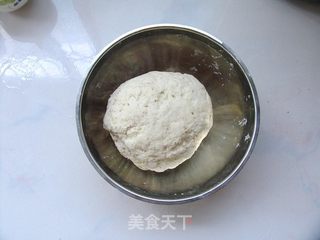 椒香酥脆,好吃得不得了——黄金盘丝饼的做法步骤:3