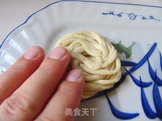 椒香酥脆,好吃得不得了——黄金盘丝饼的做法步骤:6
