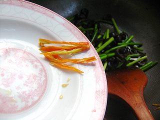 家常小炒——蒜薹海参丝的做法步骤:10
