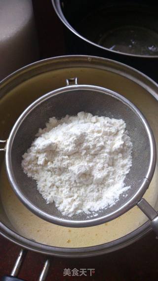 电饭锅双色蛋糕卷—送给没有烤箱又想自己DIY的小伙伴们的做法步骤：6