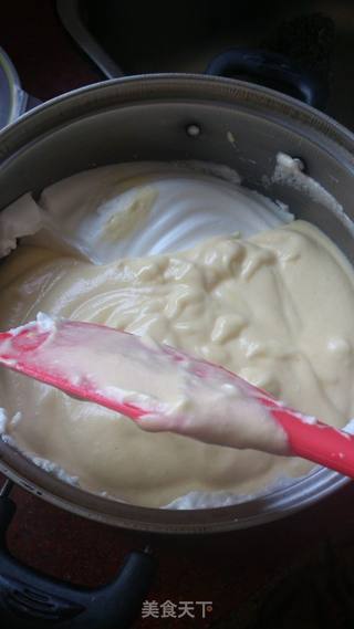 电饭锅双色蛋糕卷—送给没有烤箱又想自己DIY的小伙伴们的做法步骤:13
