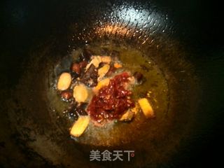 麻辣水煮肉片的做法步骤：6