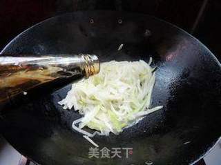 红椒青蒜炒瓜丝的做法步骤:4