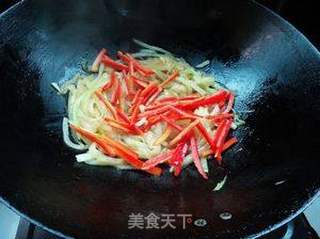 红椒青蒜炒瓜丝的做法步骤:5