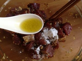 【杏鲍菇蒜香小牛肉】的做法步骤：5