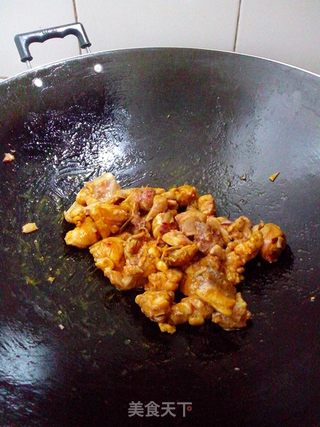 【大块大块的满足】家庭版咖喱鸡腿的做法步骤:6