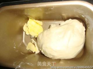 马苏里拉肉松面包的做法步骤:5