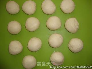 马苏里拉肉松面包的做法步骤:9