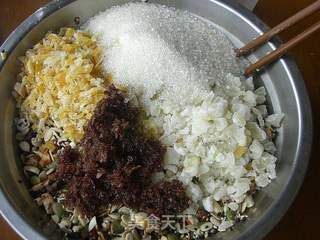 广式五仁月饼的做法步骤:11