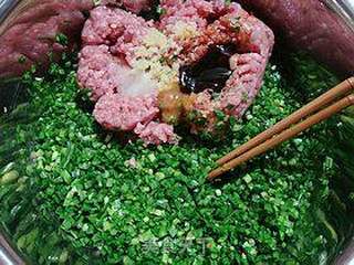 经典家常饺子-------【韭菜猪肉饺子】的做法步骤:5