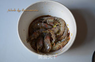 蒜蓉粉丝蒸虾的做法步骤:4