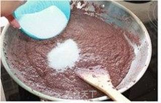 【苏式豆沙月饼】---一碰即碎的酥皮月饼的做法步骤：5