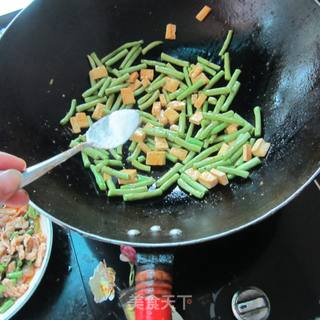 豆角炒豆腐干的做法步骤：4