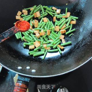 豆角炒豆腐干的做法步骤：6