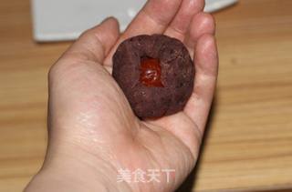 我的最爱——豆沙蛋黄月饼的做法步骤:9