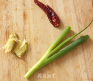 红焖猪脚黄豆的做法步骤:5