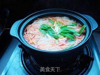 骨头参砂锅米线的做法步骤:9