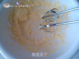 儿童的最爱---酥脆花朵饼干的做法步骤:2