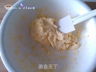 儿童的最爱---酥脆花朵饼干的做法步骤：6