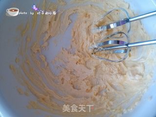 儿童的最爱---酥脆花朵饼干的做法步骤:3