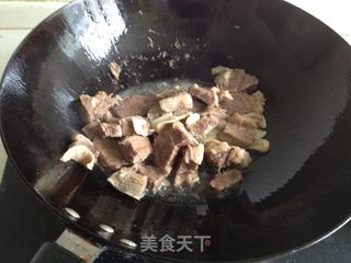 土豆烧牛肉的做法步骤：11