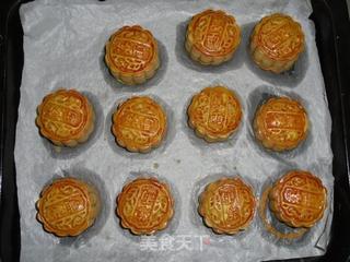 凤梨馅广式月饼的做法步骤:13