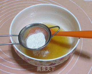 蛋黄莲蓉广式月饼的做法步骤:3