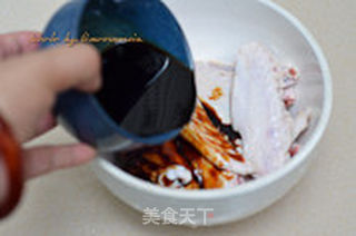 蒜烧鹅翅的做法步骤:2