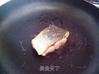 三文鱼螺旋面的做法步骤:3