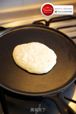 松饼配太妃香蕉甜酱的做法步骤:6