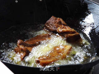 秋季贴补秋膘———————【 香芋扣肉】的做法步骤:2