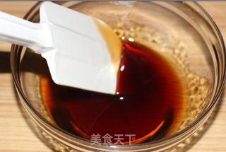 蛋黄莲蓉月饼的做法步骤:2