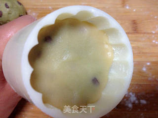 广式抹茶红豆月饼的做法步骤：16