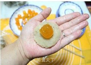 28图详解此生最爱的月饼——广式莲蓉蛋黄月饼的做法步骤:13