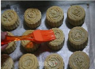 28图详解此生最爱的月饼——广式莲蓉蛋黄月饼的做法步骤:25