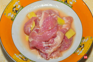 木须肉(木樨肉,苜蓿肉)的做法步骤:2