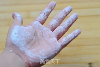 私家配方大公开——广式莲蓉蛋黄月饼的做法步骤:13