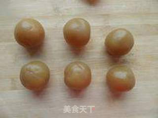广式蛋黄莲蓉月饼的做法步骤:9