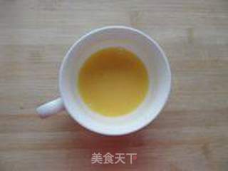 广式蛋黄莲蓉月饼的做法步骤:16