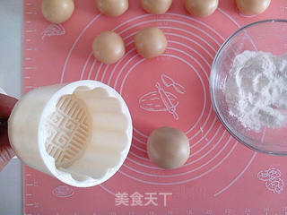 麻薯红豆沙月饼的做法步骤:24
