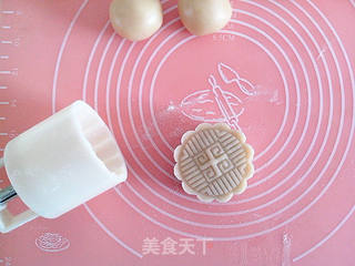 麻薯红豆沙月饼的做法步骤:27