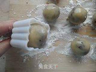 超详细步骤教你做紫薯月饼的做法步骤:16