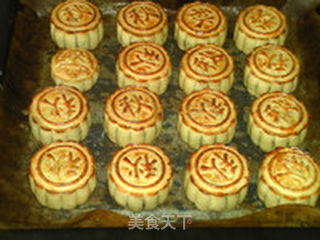 玫瑰果仁月饼的做法步骤:16