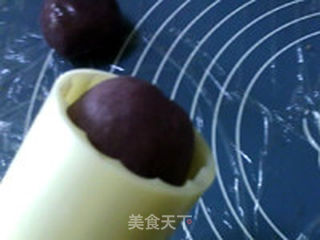紫心莲蓉月饼的做法步骤:15